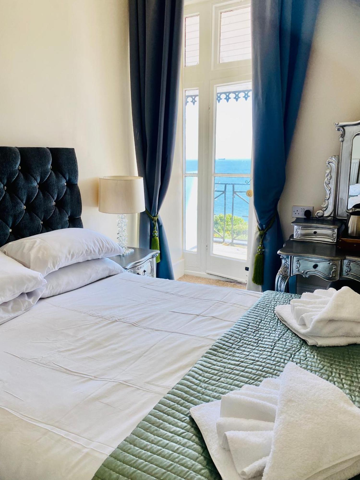 Villa Mentone Hotel Shanklin Bagian luar foto