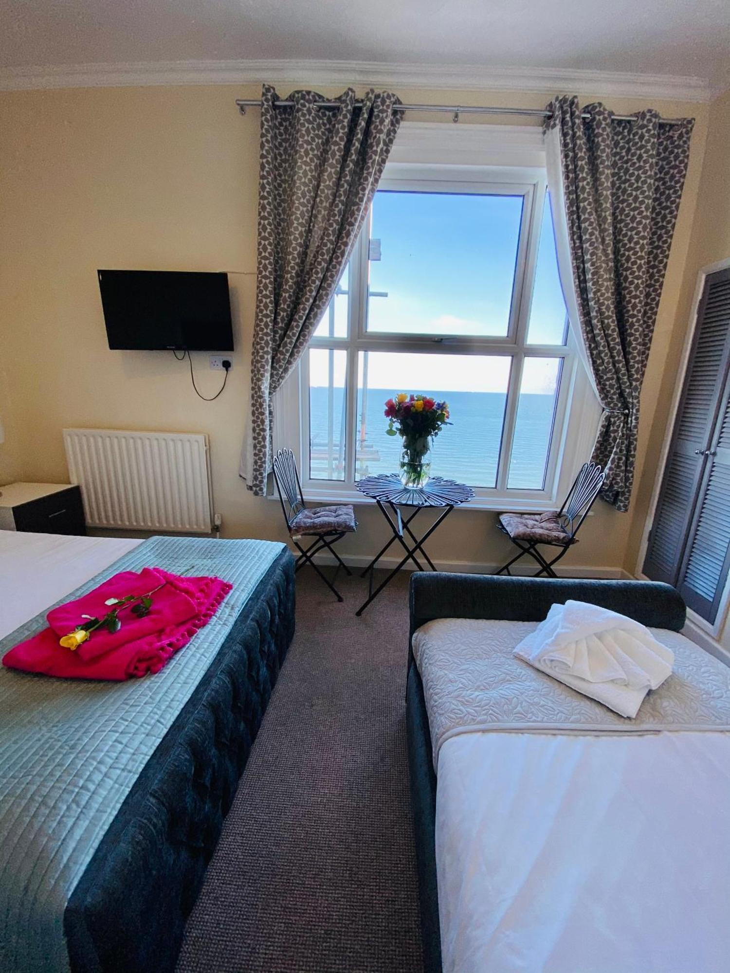 Villa Mentone Hotel Shanklin Bagian luar foto